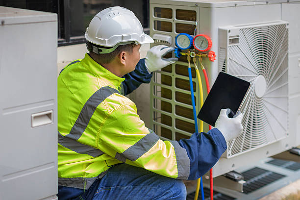 Professional Hvac technician working in Marengo, IL